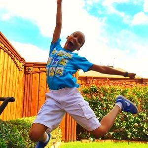 Meet your Posher, Taveion